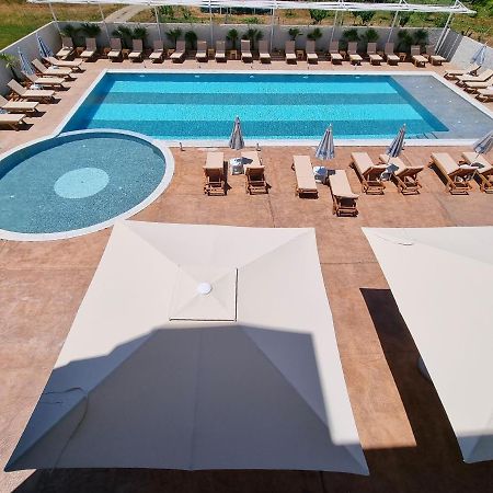 Imperial Hotel Shenkoll Екстериор снимка