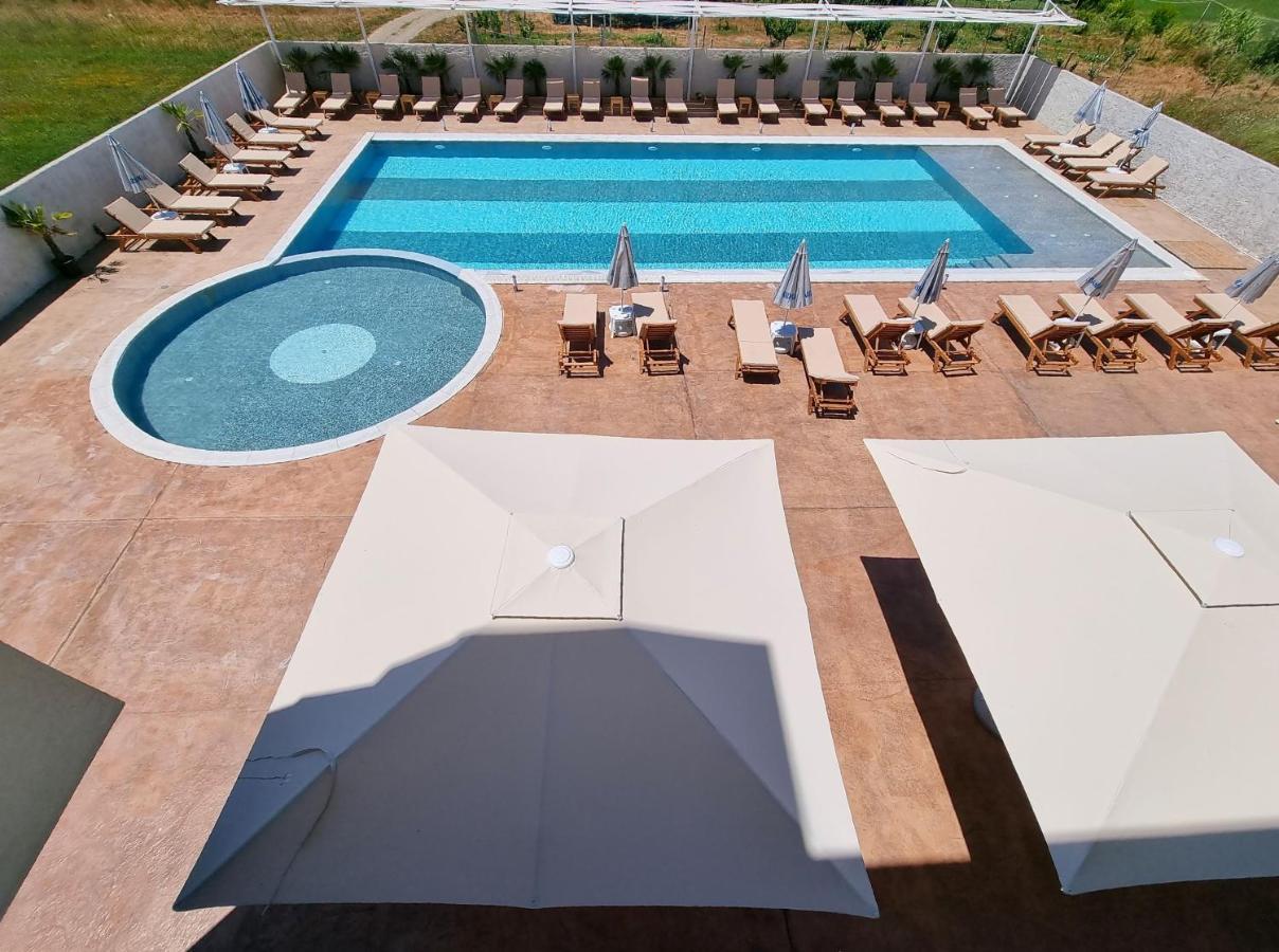 Imperial Hotel Shenkoll Екстериор снимка